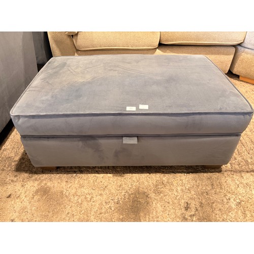 Lot 3067      
