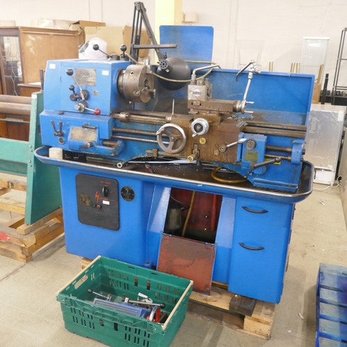 Lot 5047      