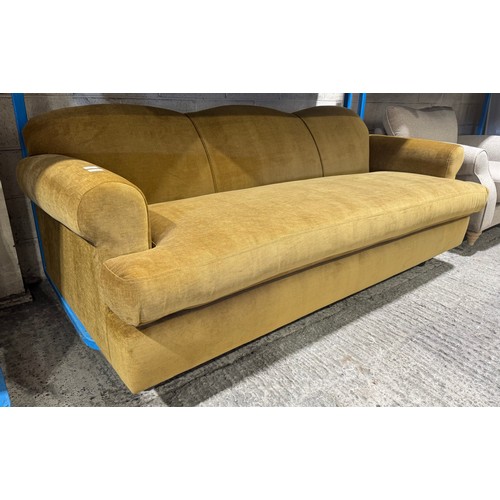Lot 3028      