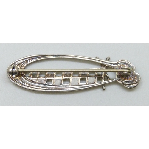 7051 - An Ola Gorie Scottish silver Art Nouveau design brooch, 4.2cm