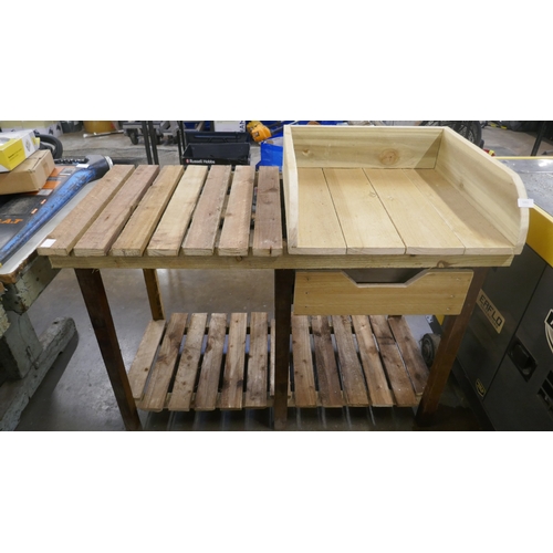 Lot 5002      