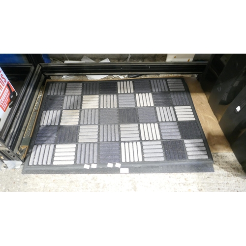 Lot 6042      