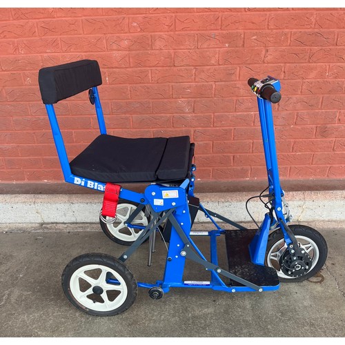 An Di-Blasi R30 automatic folding mobility scooter