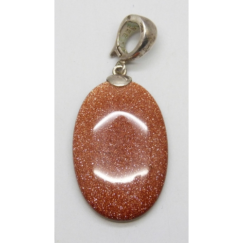 Lot 7089      