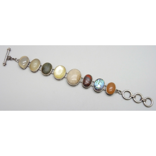 Lot 7095      