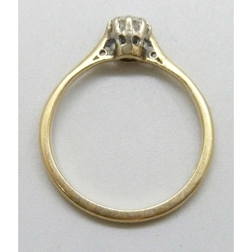 7132 - An 18ct gold diamond solitaire ring, 1.9g, K