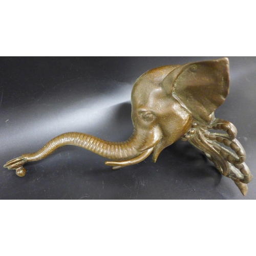 Lot 2037      
