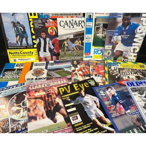 2092 - Football memorabilia; West Bromwich Albion home and away programmes 1960s onwards, including 1968 FA... 