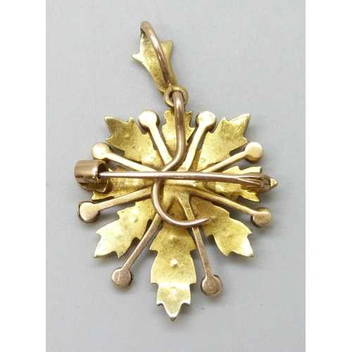 7001 - An early 20th century yellow metal, turquoise and seed pearl leaf design pendant/brooch, 5.5g, 3.8 x... 