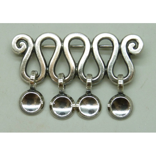 7073 - Kalevala Koru, a Finnish silver brooch, date mark M7 for 1965, 4.5cm, 10g