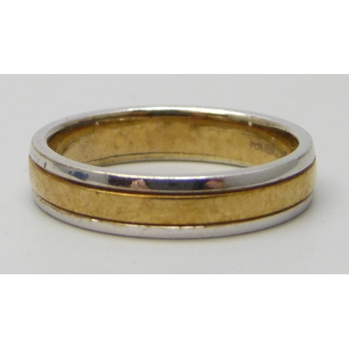 7097 - A 9ct two tone gold band ring, 3.7g, L/M