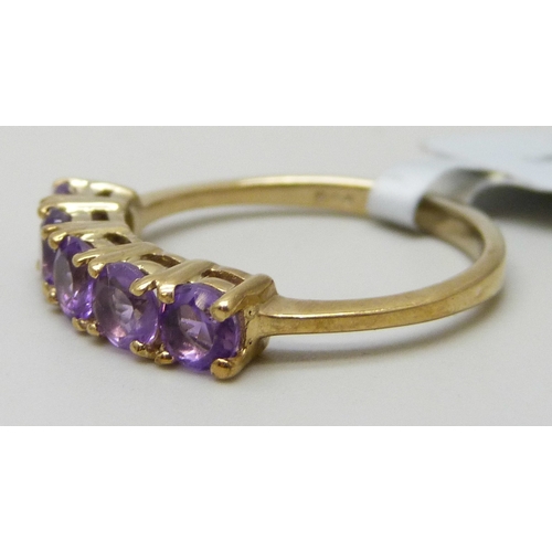 7103 - A TGGC silver gilt amethyst 5 stone ring, N