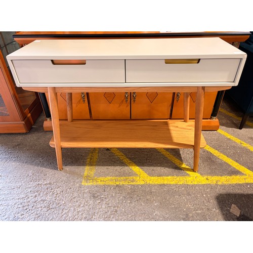 Lot 3022      