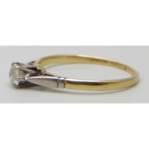 7128 - An 18ct gold and platinum old cut diamond solitaire ring, 1.2g, M