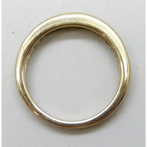 7175 - A silver gilt yellow tourmaline band ring, P/Q, and certificate