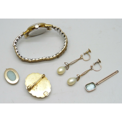 7176 - A pair of early 20th century 9ct gold and pearl drop earrings, 2.9g, a 9ct gold and blue stone penda... 