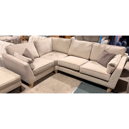 Lot 3093      