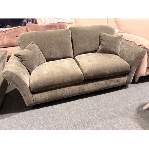 Lot 3094      