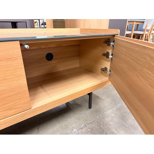 3001 - A Hobang oak large Television unit with glass top