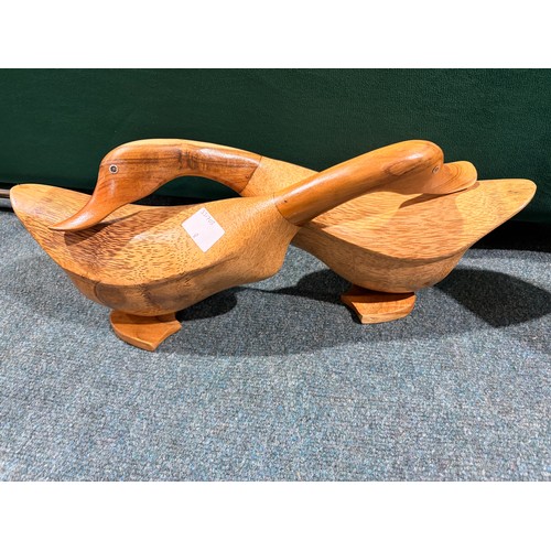 3004 - A pair of decorative wooden ducks