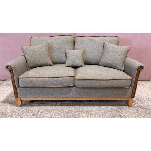 Lot 3007      