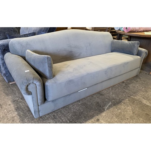 Lot 3033      