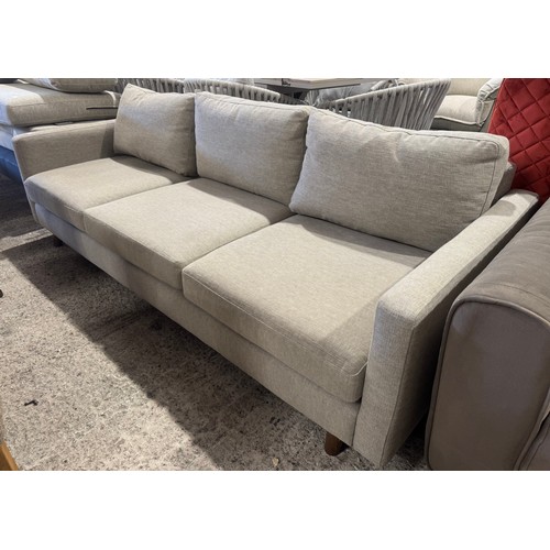 Lot 3053      