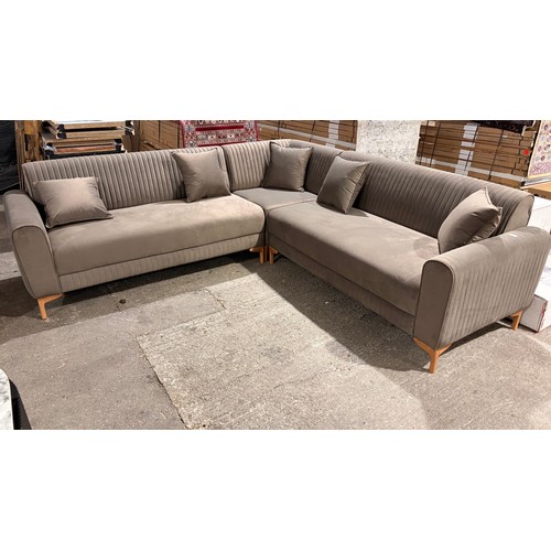 Lot 3058      