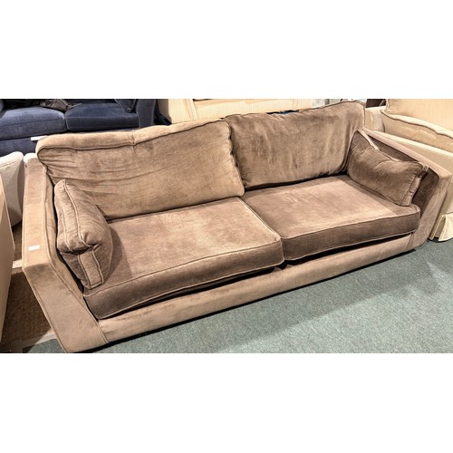 Lot 3087      