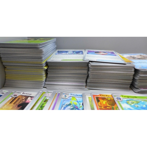 2199 - Pokémon cards; a large collection of mixed Holos and Unholos