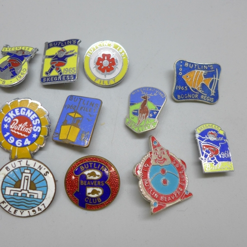 2213 - Twenty Butlin's badges
