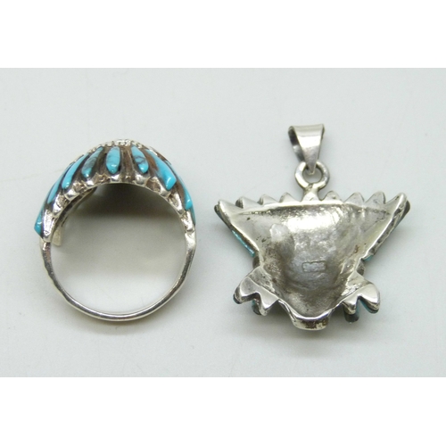 7060 - A silver native American chief design ring, M/N, and a matching silver pendant