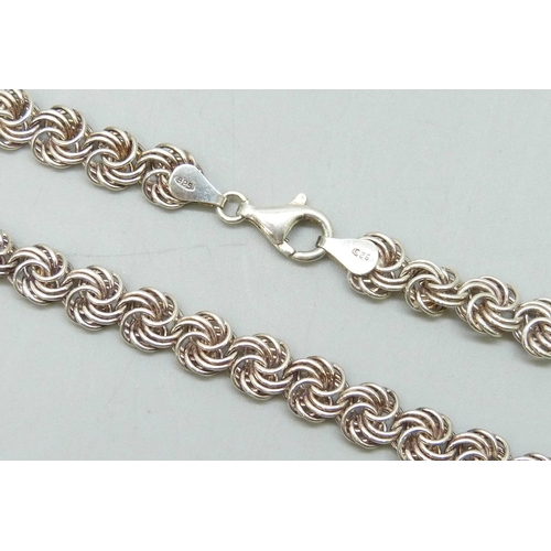 7068 - A fancy link silver necklace chain, 15g, 46cm
