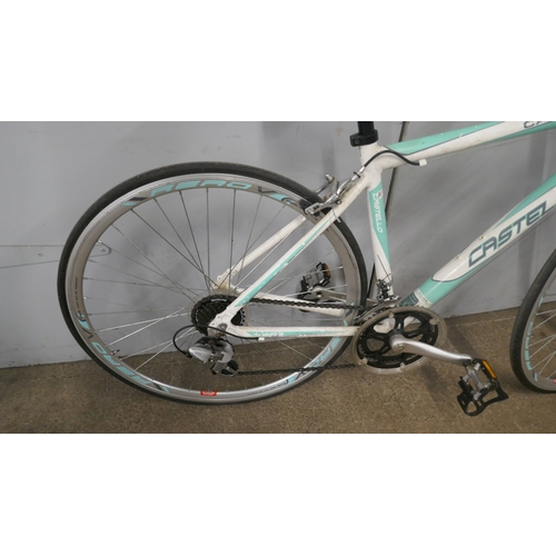 5069 - An aluminium Castello Caprica road bike *All authority recovered