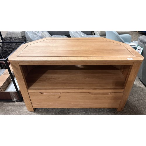 Lot 3027      