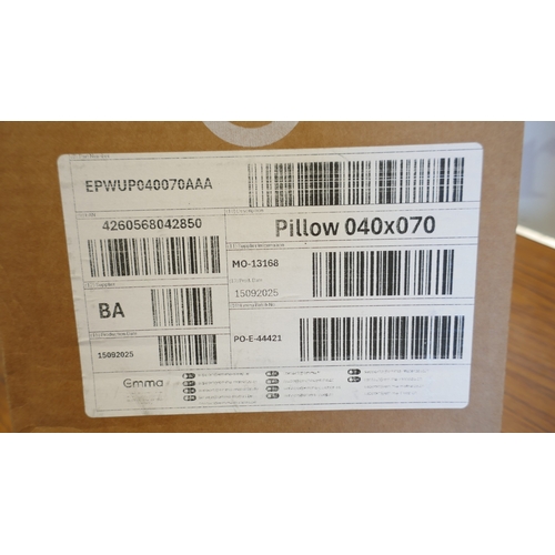 6018 - Two Emma Premium foam pillows