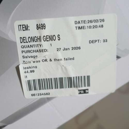 6050 - A Delonghi Genio Dolce Gusto coffee machine (384-28) *This lot is subject to VAT