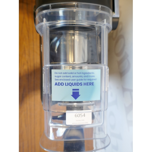 6054 - An Iceman Slush Ease Max slushi maker, original RRP £99.99 + VAT (384-260) *This lot is subject to V... 