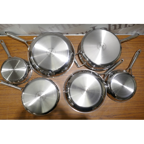 6124 - A Henckels paradigm clad cookware set  , original RRP £159.99 + VAT (384-104) *This lot is subject t... 