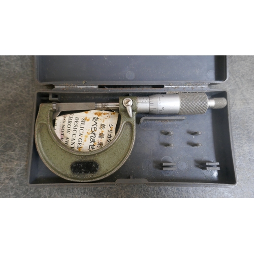 5004 - A quantity of assorted micrometers including a Moore & Wright 0-1