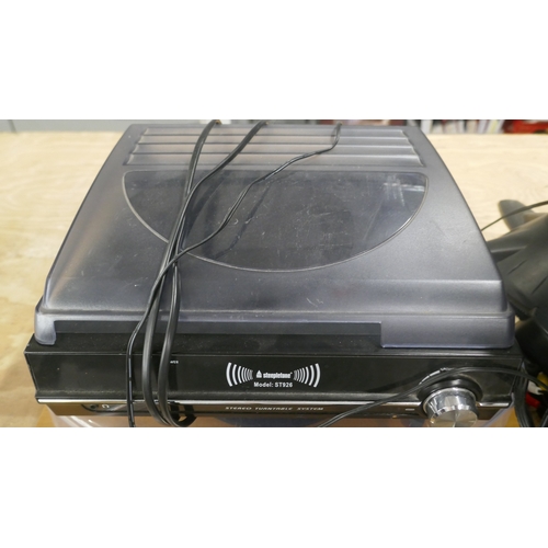 5009 - A quantity of electricals including singing machine karaoke machine with speakers, one Kenwood speak... 