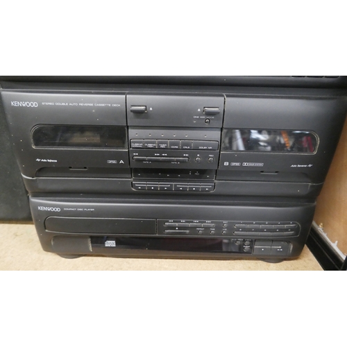5018 - A quantity of Kenwood hi-fi including turntable, all-in-one unit and a pair of Kenwood speakers
