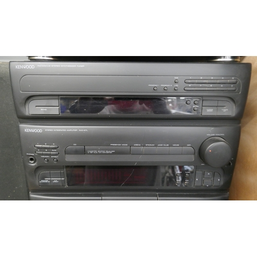5018 - A quantity of Kenwood hi-fi including turntable, all-in-one unit and a pair of Kenwood speakers