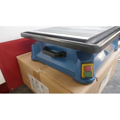 5031 - A boxed sample Clarke model SQ07 tile saw  *This lot is subject to VAT