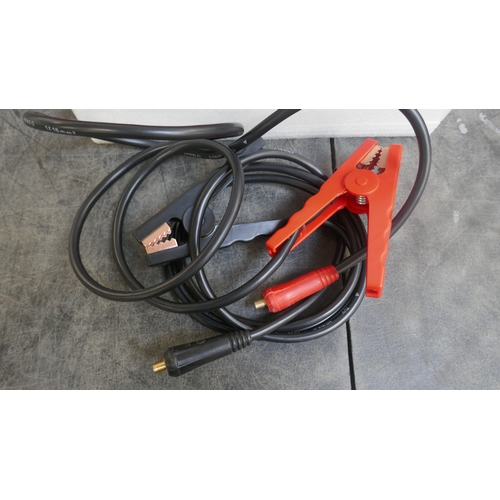 5032 - A boxed sample model BYT-200S battery charger, starter and tester  *This lot is subject to VAT