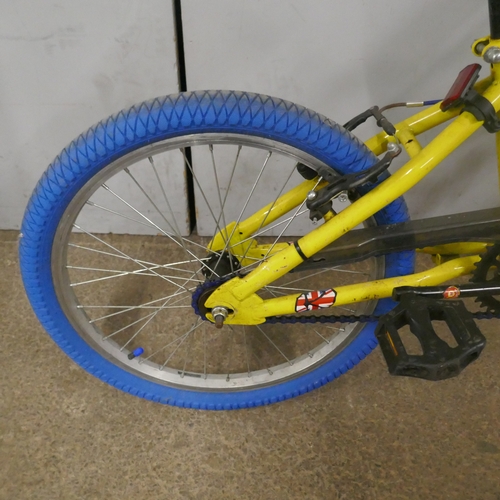 5068 - A Hawk Crakka BMX bike