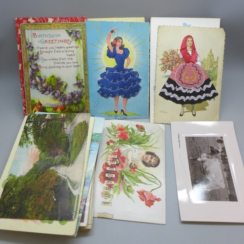 2055 - A collection of vintage postcards, including 'The Real Fan' mechanical postcard, four other mechanic... 