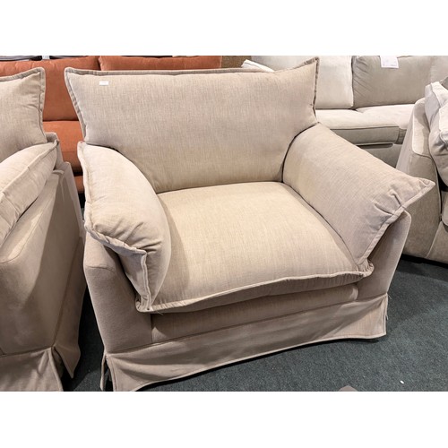 Lot 3072      