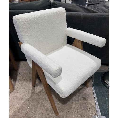 Lot 3075      