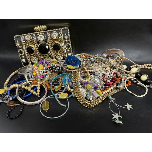 2261 - A large collection of costume jewellery